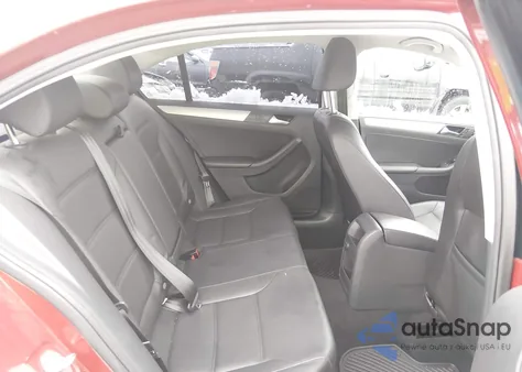 2017 Volkswagen Jetta 1.4T Se z USA, uszkodzony, nr VIN 3VWDB7AJ2HM378032